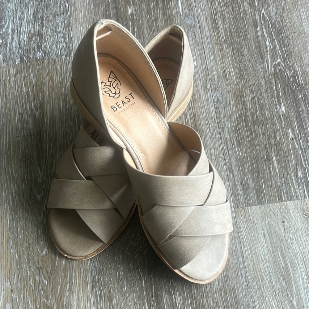 BEAST FASHION Tan Sandals with Crisscross Design